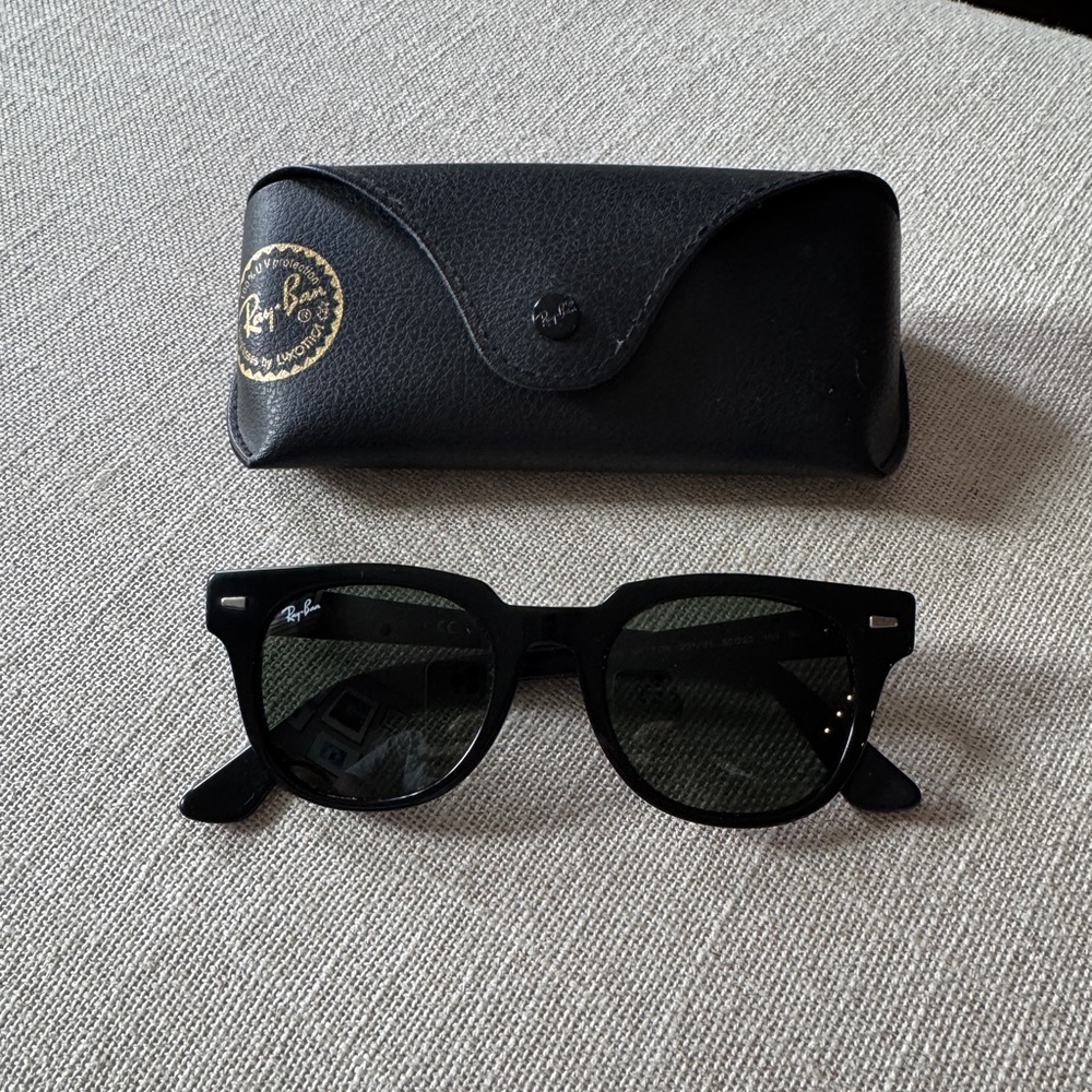 Ray-Ban Black Sunglasses with Gold Logo Case